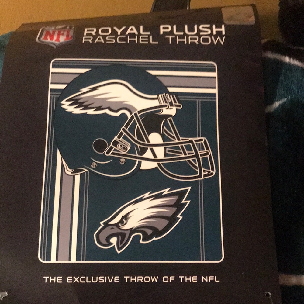 Royal flush Raschel throw blanket